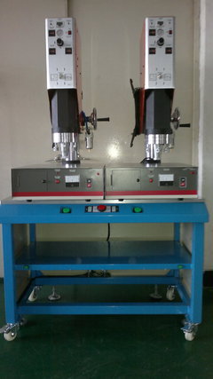 东莞市东坑力宏超音波机械设备经营部 专业供应超音波机换能器与电箱