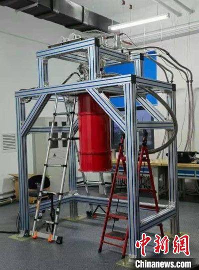 中国高端极低温仪器研制获突破 自主研发稀释制冷机实现接近绝对零度的重大进展